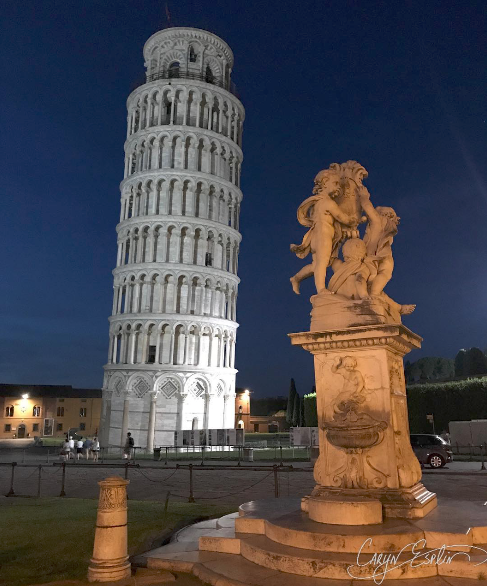 Night View: Leaning Tower of Pisa